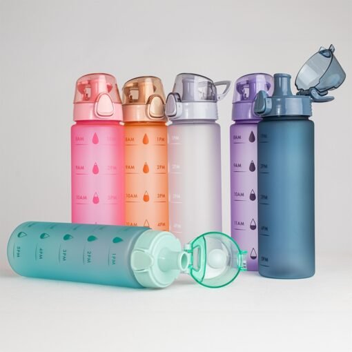 GARRAFA PLÁSTICA 700ML SPX-02416 NA COR ROXO