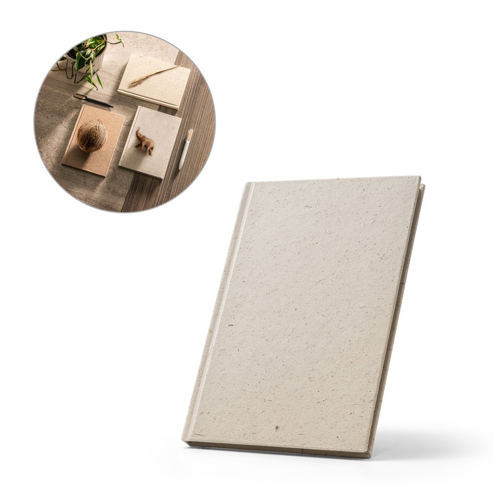 Caderno A5 em matéria orgânica de elefante (95%) e algodão de trapo (5%), com páginas pautadas recicladas SP-93587-150 na cor Natural claro